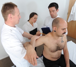 Osteopathy with student and patients